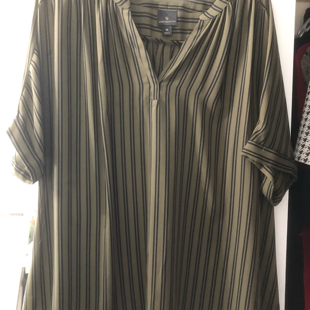 Blouse top army green and black